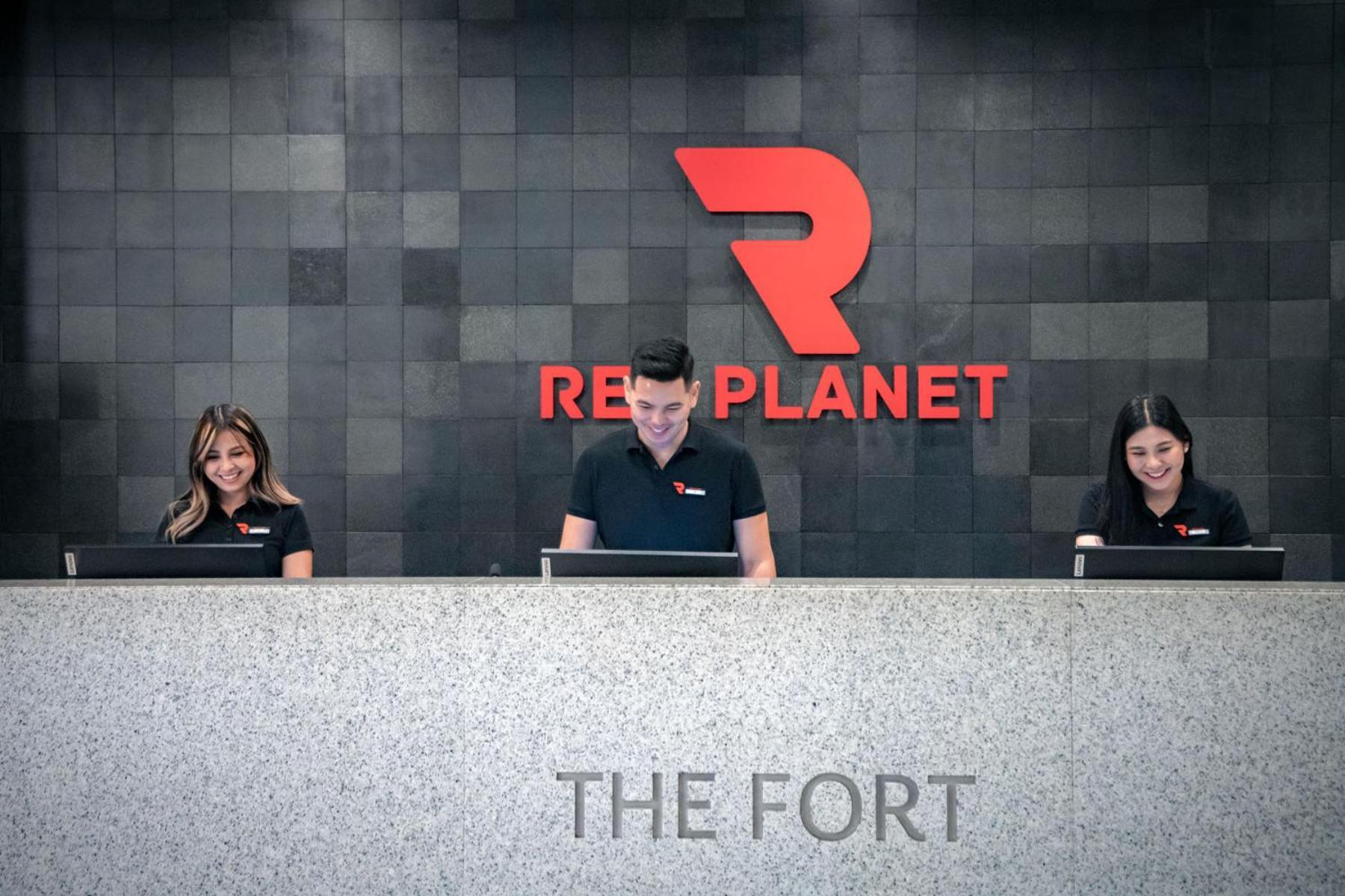 Red Planet Bgc The Fort Taguig Eksteriør billede